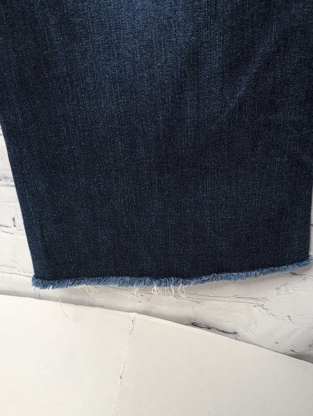 Driftwood Charlee High-Rise Wide Leg Raw Hem Crop Jeans - Picture 5 of 7